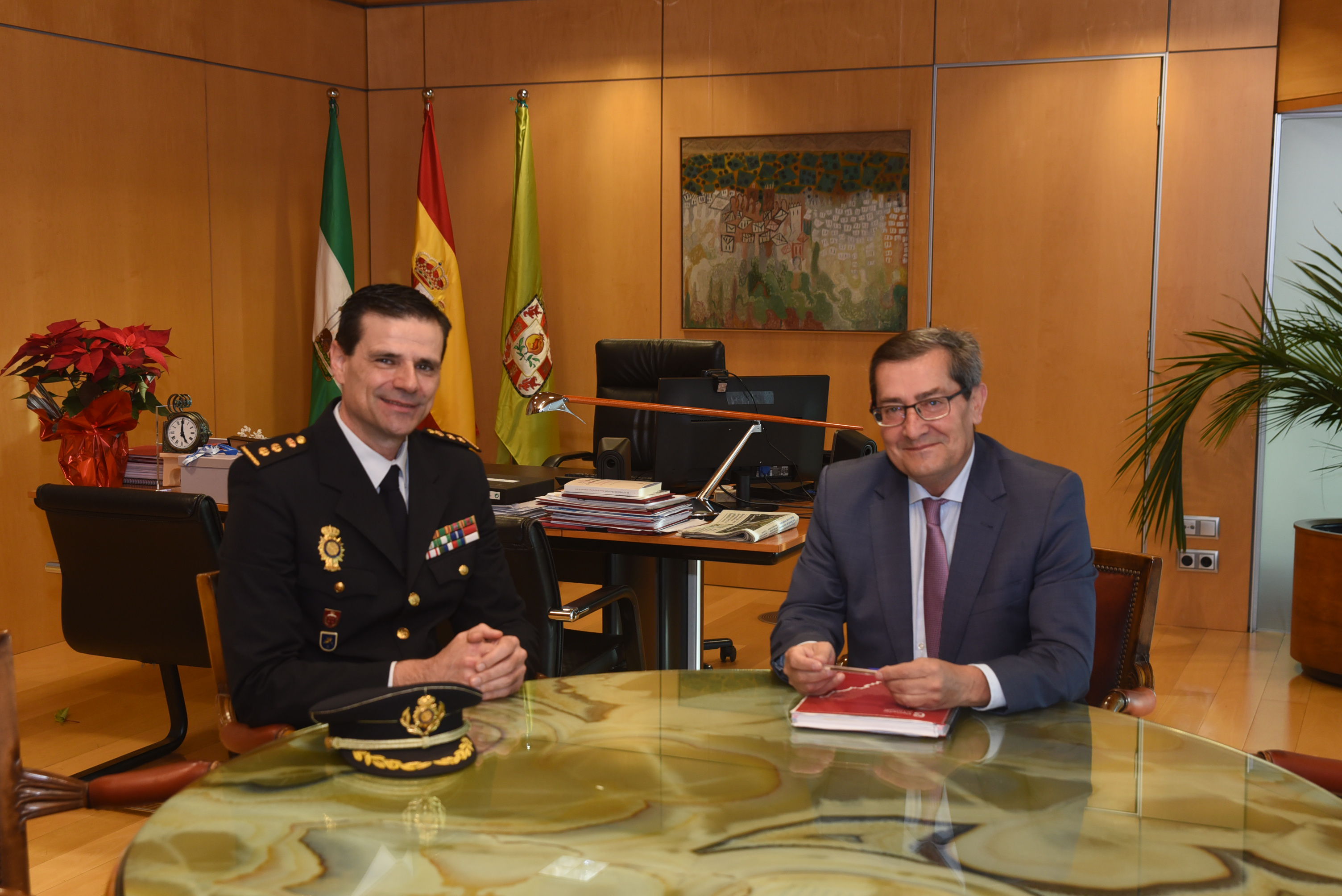 El comisario jefe de la Polica Nacional de Granada realiza visita institucional al presidente de Diputacin