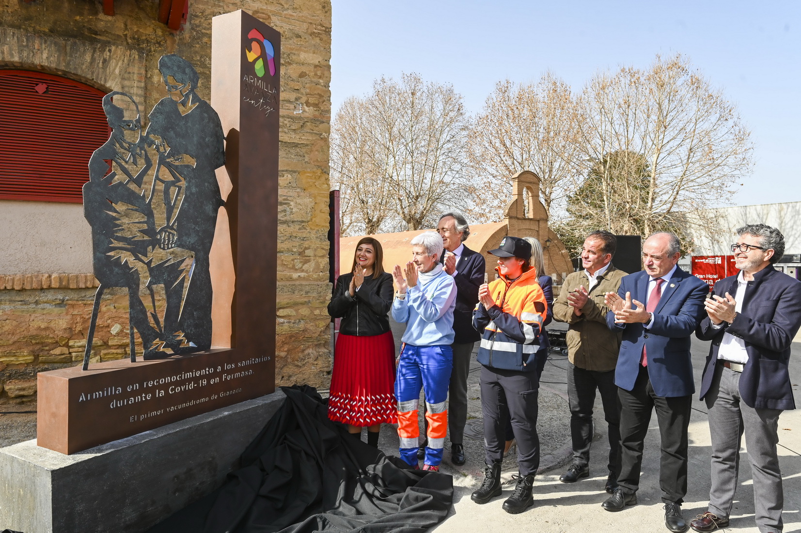 Armilla levanta un monumento en Fermasa en reconocimiento a los sanitarios durante la Covid 19 