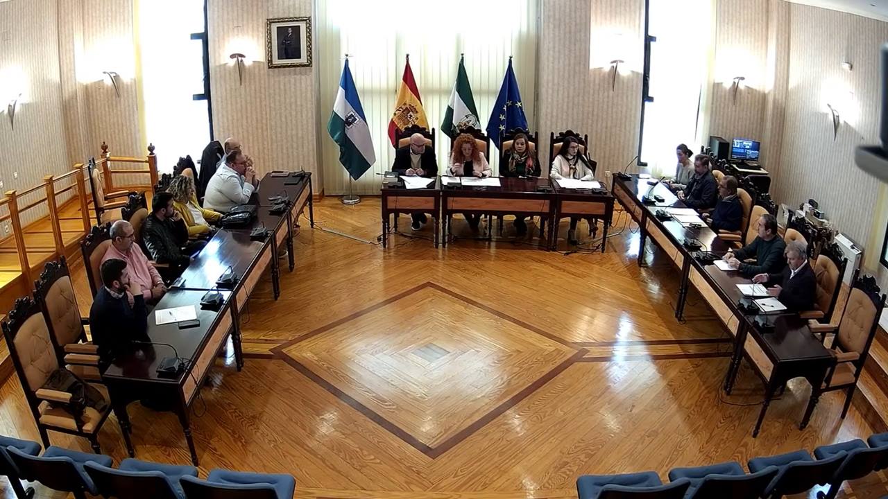 El Ayuntamiento de Salobreña celebra Pleno urgente para aprobar modificaciones económicas.