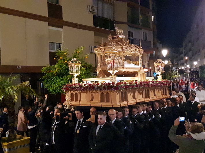 Piedad y luto en el Viernes Santo sexitano
