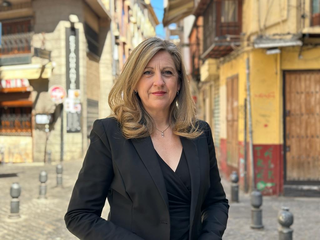 VOX dotará de más medios materiales y personales a la Policía Local de Granada y reforzará la seguridad en los barrios