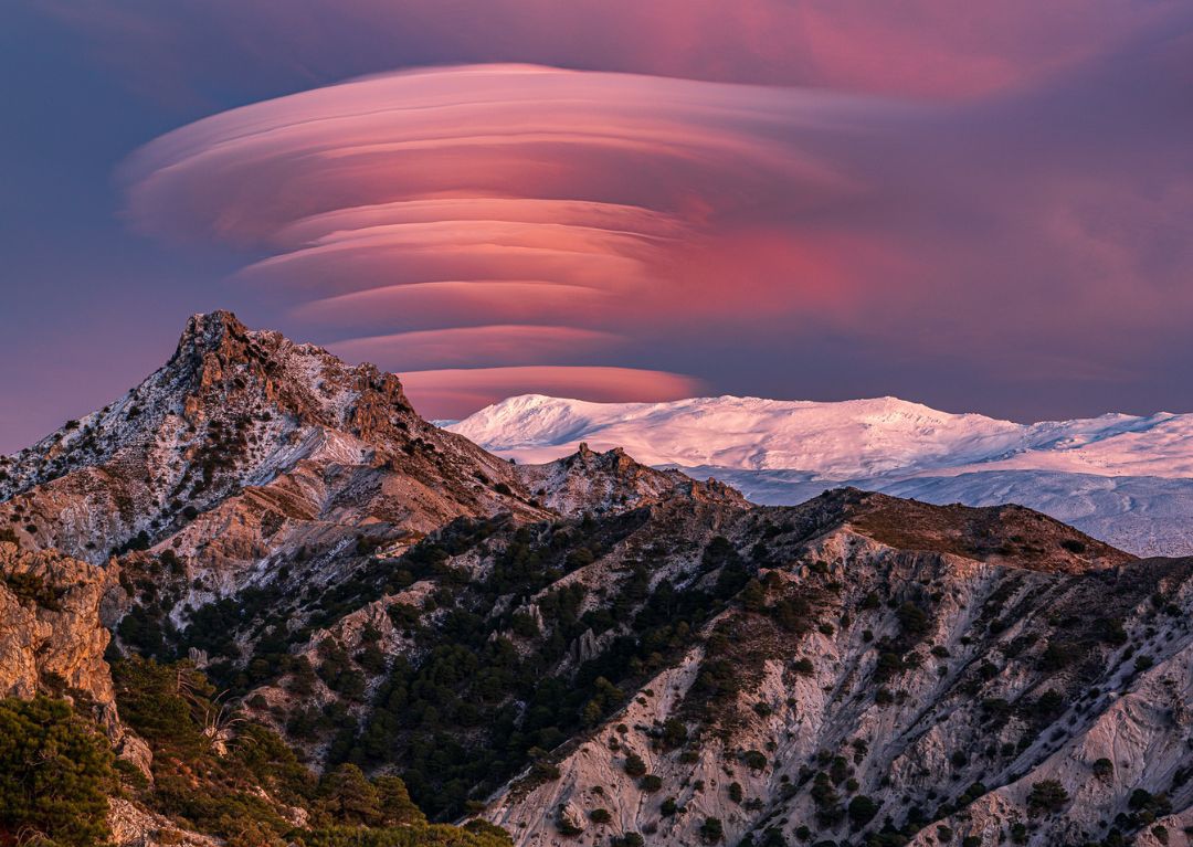 El zubiense Javier Olivares se proclama ganador del concurso Objetivo Sierra Nevada con una fotografa del Trevenque
