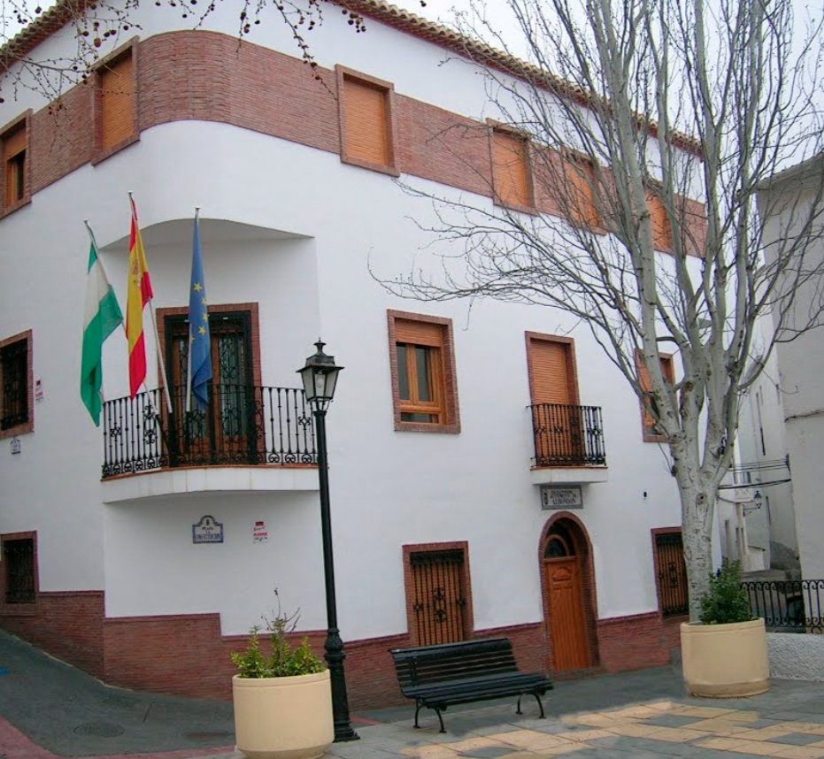 La Delegacin de Igualdad rechaza la entrega de regalos sexistas en el Ayuntamiento de Albondn, tildndolo de retroceso