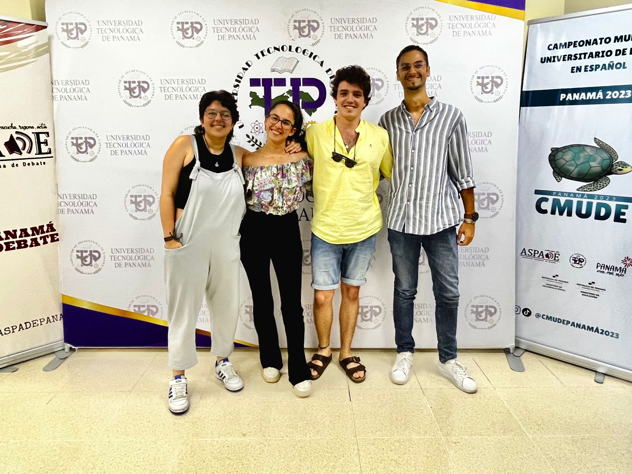 Cuatro estudiantes de la UGR, en el Campeonato del Mundo Universitario de Debate en Espaol de 2023