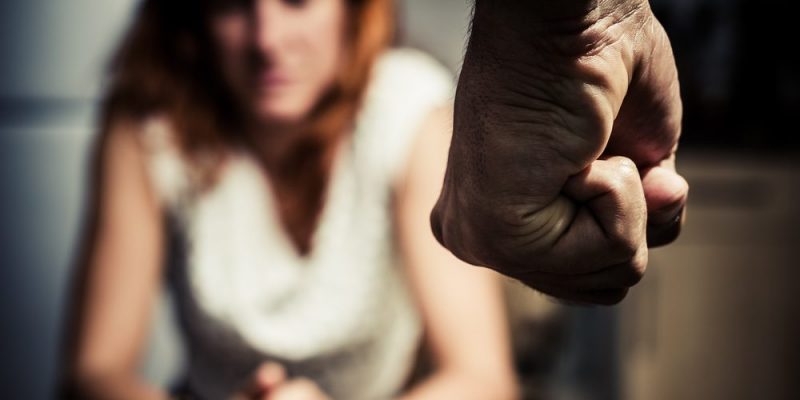 Igualdad condena por violencia de género el asesinato de una mujer de 37 años ocurrido en Granada este domingo