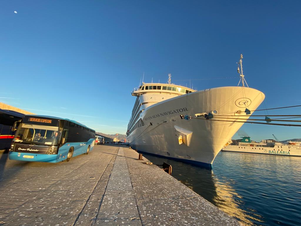 El crucero de lujo Seven Seas Navigator inaugura octubre en el Puerto de Motril