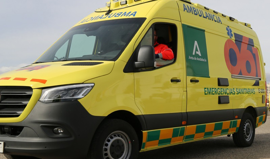 Cuatro personas resultan heridas tras colisionar dos turismos en Motril