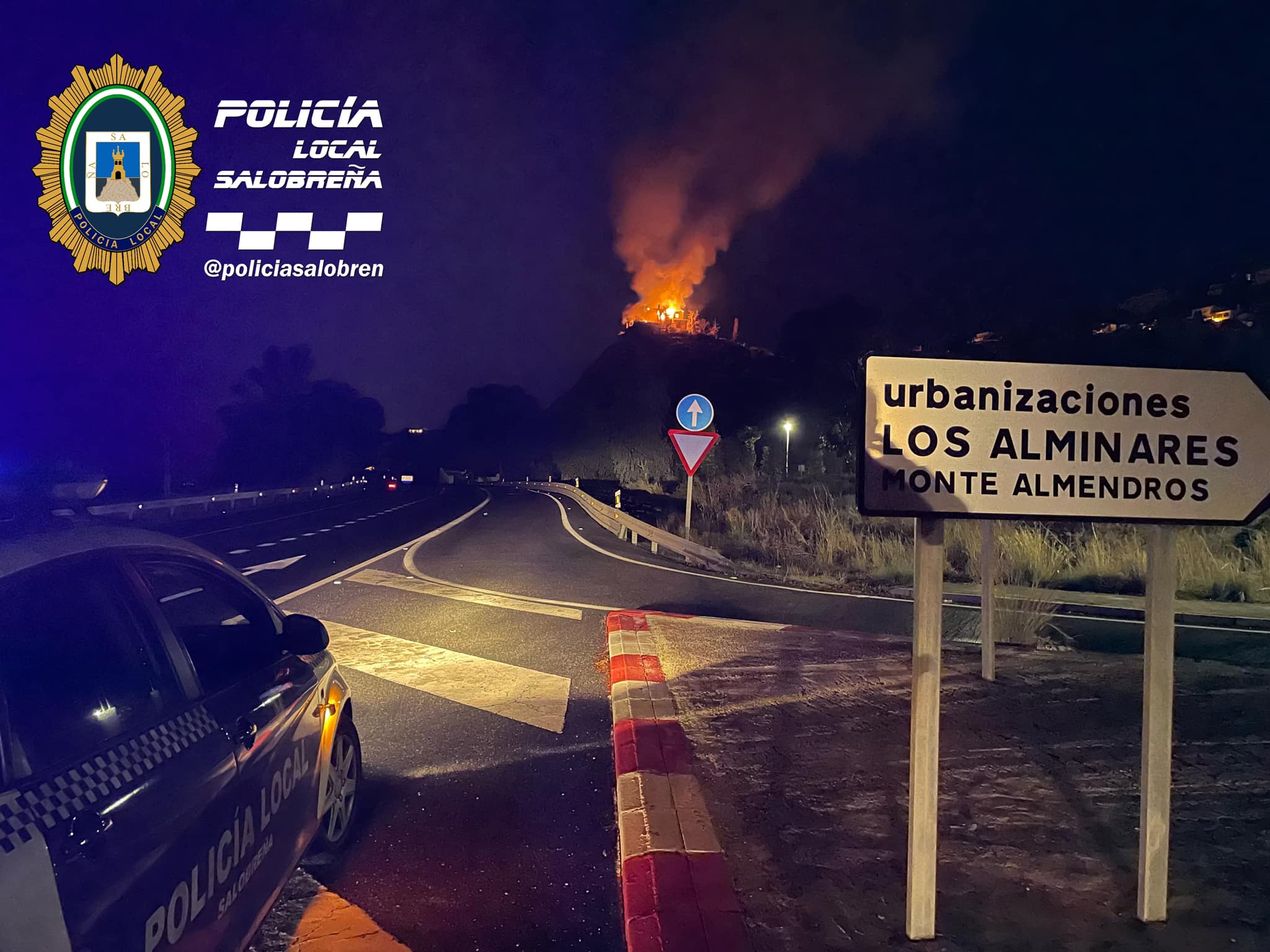 Se incendia una vivienda en la urbanización Monte de los Almendros de Salobreña por motivos que aún se desconocen