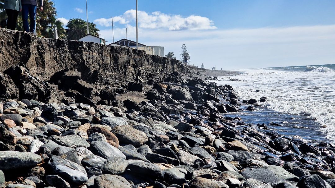 Graves daños en las playas de Motril por la falta de espigones