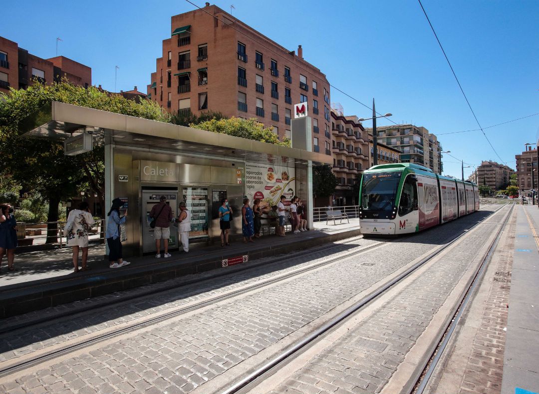 Adjudicada la instalación de placas fotovoltaicas por 2,3 millones en el Metro de Granada