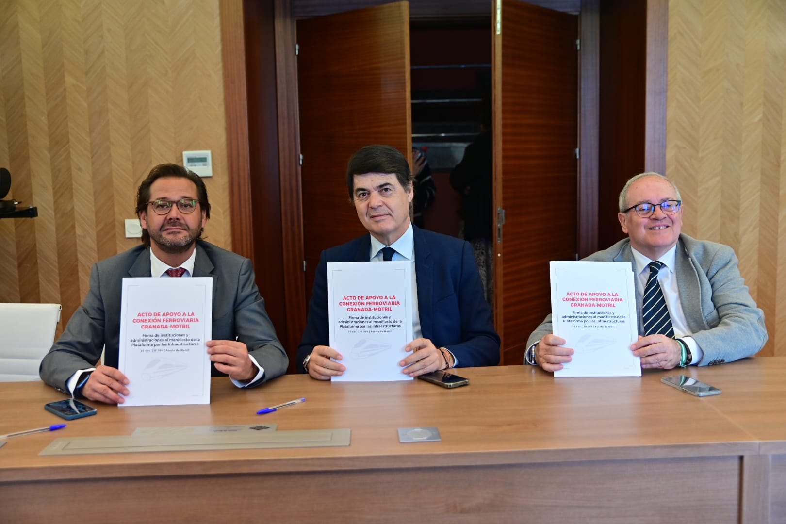 Antonio Granados ve una nueva oportunidad para incluir la línea ferroviaria Granada-Motril en las Redes Transeuropeas de Transporte