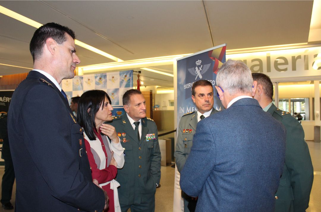 Inaugurada una exposición en el Parque de las Ciencias de Granada para conmemorar el cincuenta aniversario del Servicio Aéreo de la Guardia Civil
