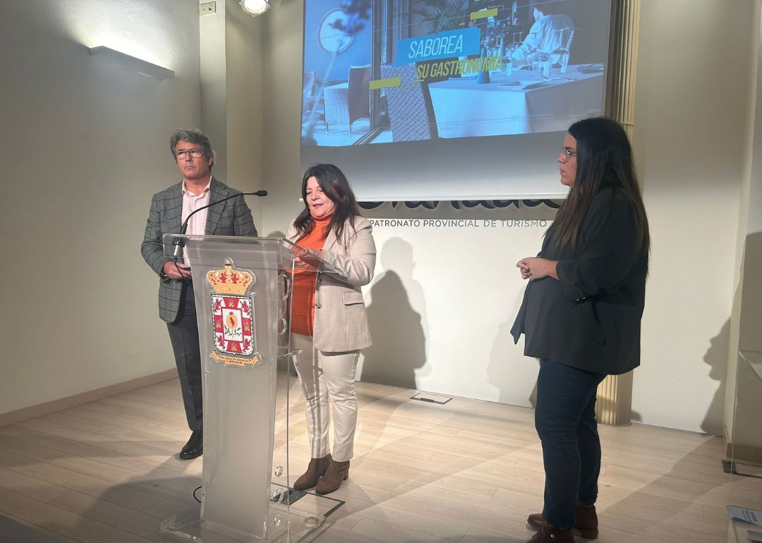 La Villa da a conocer 'Salobrea, emociones todo el ao. Tu deporte, tu playa y tu msica' en las jornadas de comunicacin de la Diputacin 