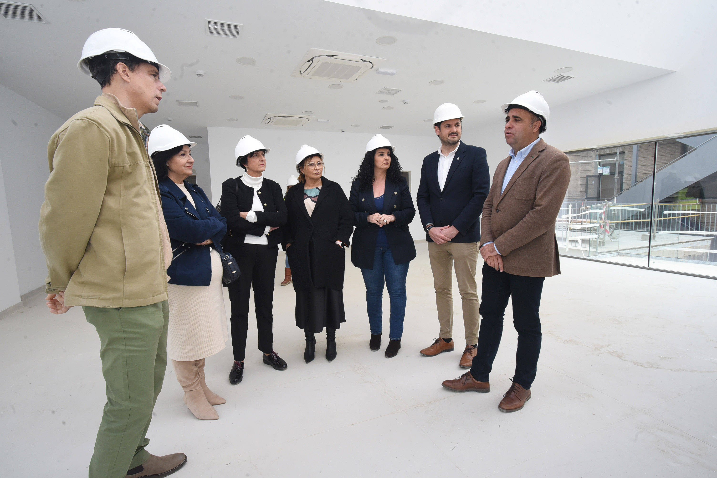 Francis Rodríguez visita las obras de rehabilitación del edificio ‘Autónomos’ de los Centros Sociales con un plazo de ejecución de veinte meses