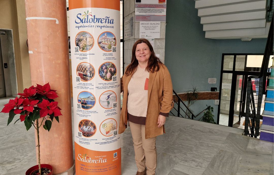 Salobrea da a conocer sus recursos tursticos en establecimientos hoteleros de la Costa Tropical