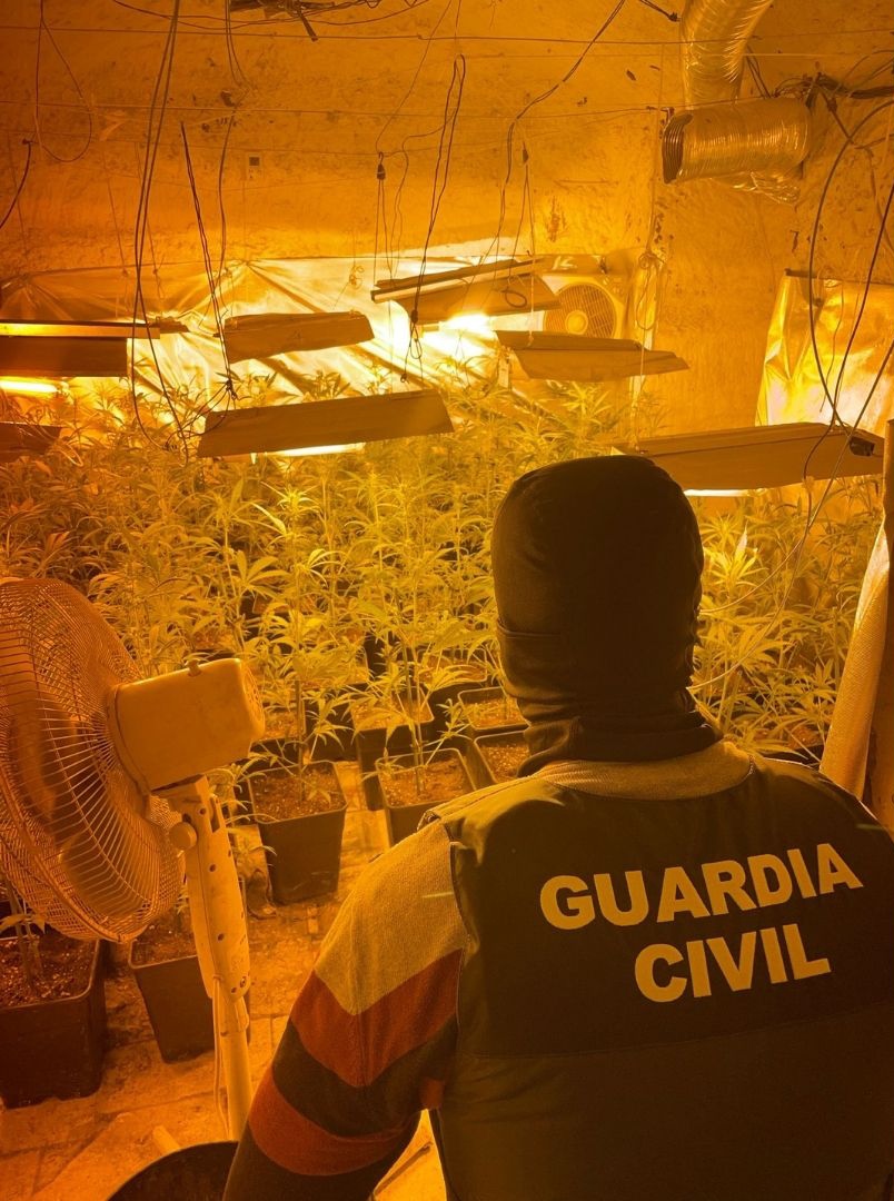 Desarticulados cuatro centros de producción de marihuana en Atarfe