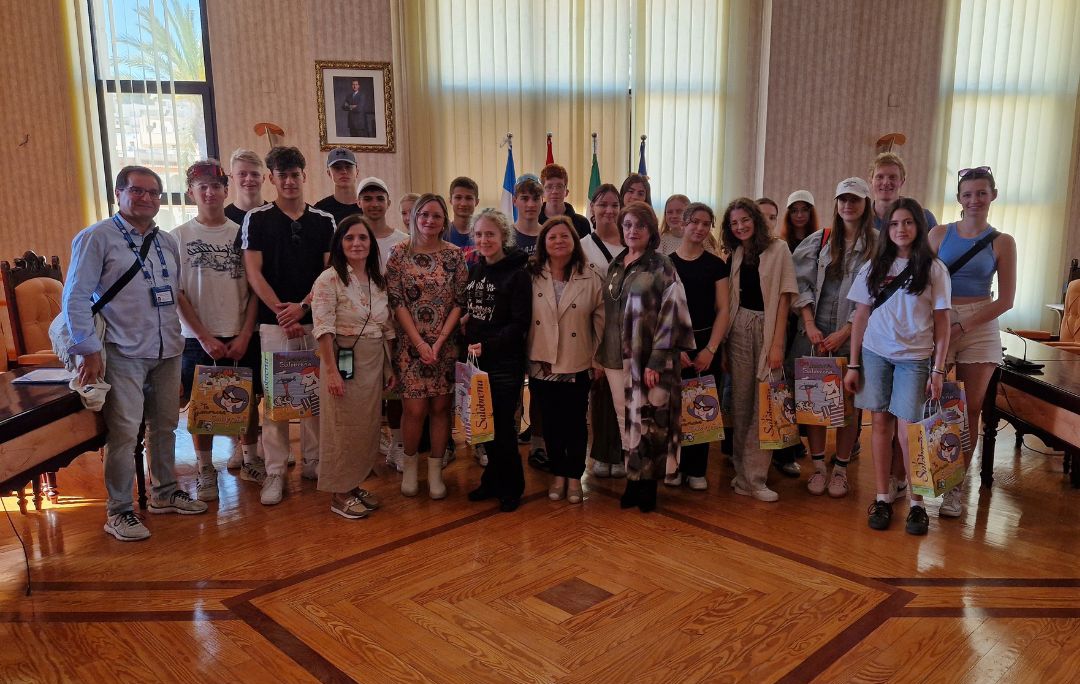 El Ayuntamiento de Salobrea recibe a una veintena de alumnos alemanes de intercambio 