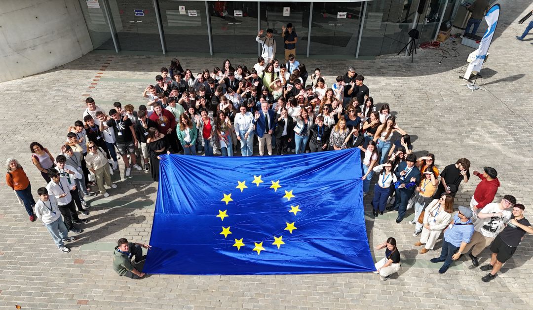 Diputacin celebra el Da de Europa con la participacin de un centenar de alumnos de centros embajadores del Parlamento Europeo en la provincia de Granada 