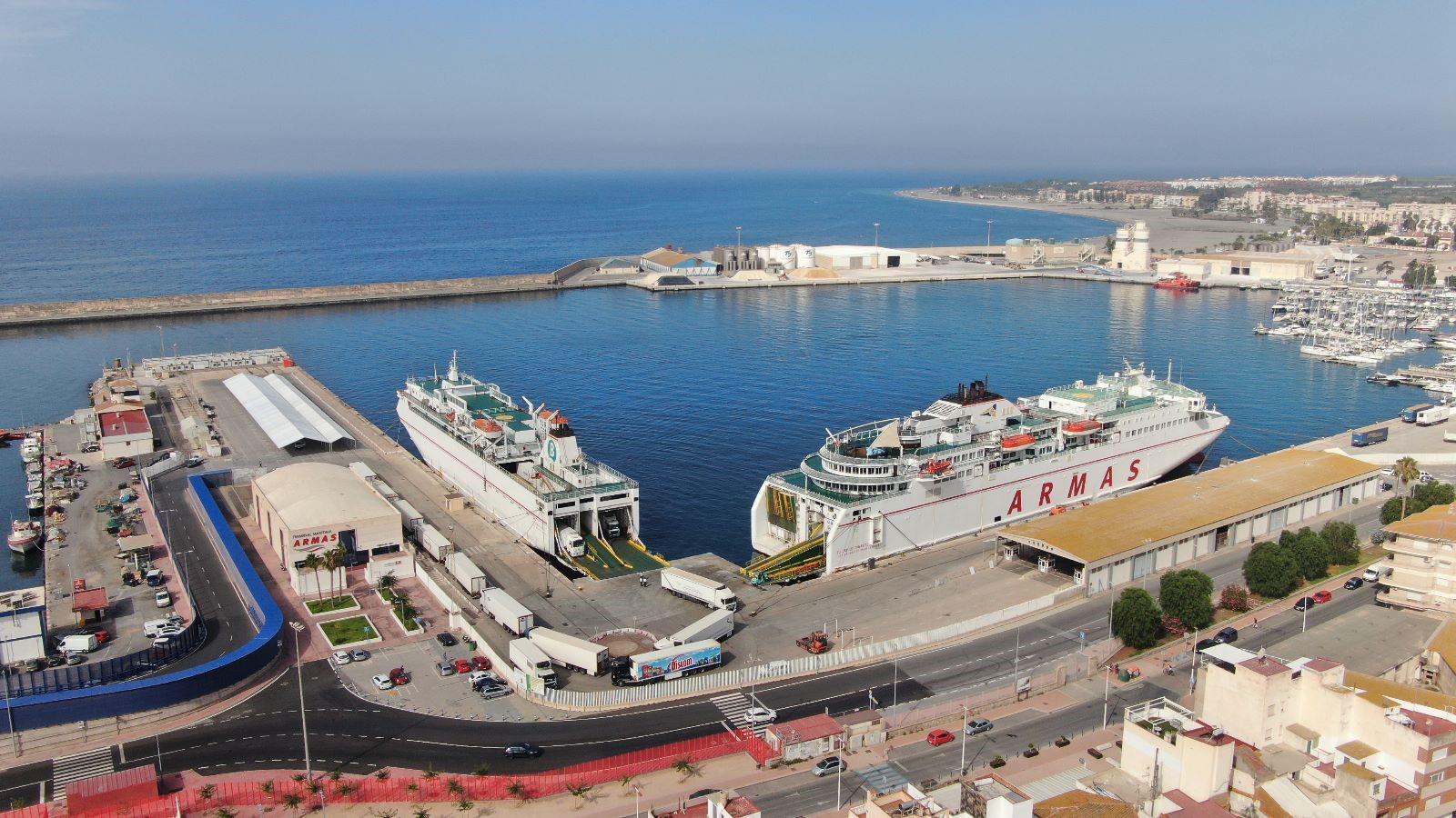 El trfico de mercancas sube un 13,5% en el puerto de Motril en el primer cuatrimestre
