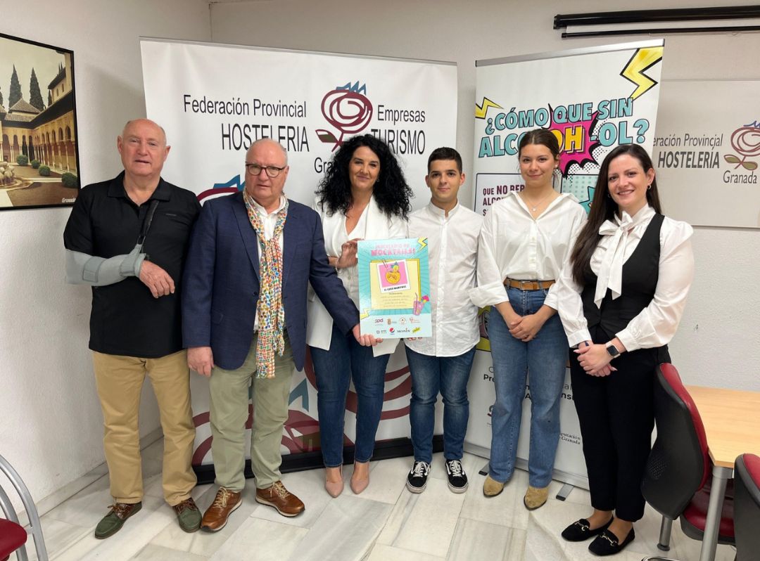 Diputación y jóvenes de la Escuela de Hostelería elaboran un recetario de coctelería sin alcohol