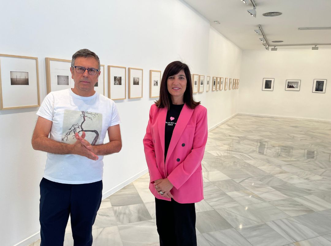 La exposición ‘El pájaro azul’, de Manuel Bello, se inaugura hoy miércoles en Condes de Gabia