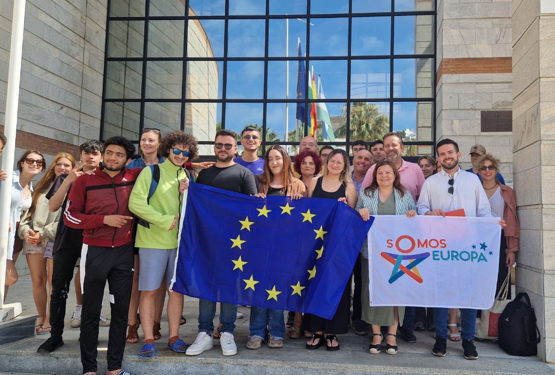 Un grupo de jóvenes de 'Somos Europa' visita Salobreña dentro del proyecto 'EU Youth Goals'