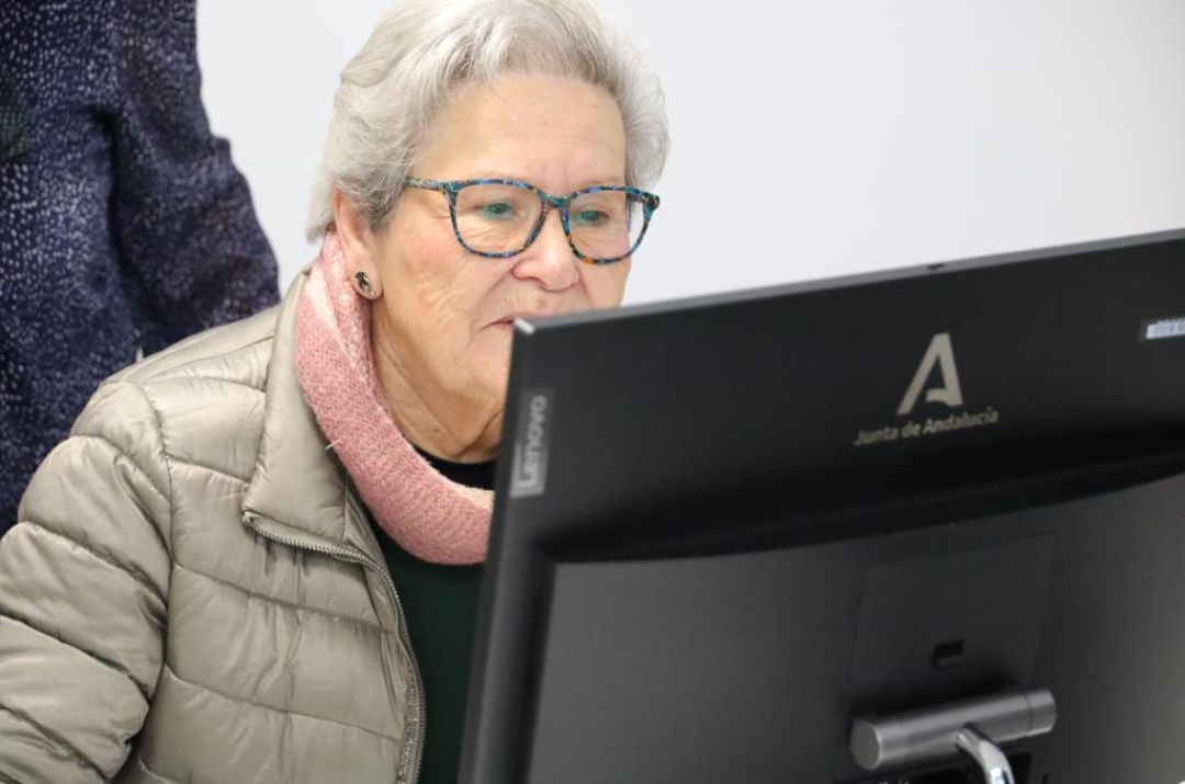 Una treintena de entidades locales de Andalucía reciben ayudas del IAAP para la formación de sus empleados públicos