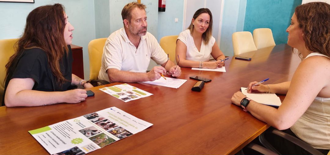 Celebrada la primera reunin tcnica para la puesta en marcha en Salobrea de los 'Proyectos Integrales de Insercin Laboral' de la Diputacin