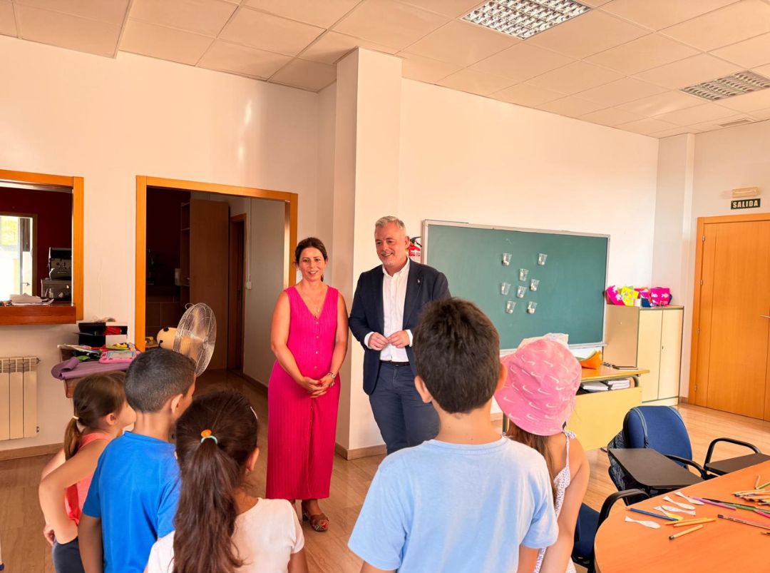 Diezma pone en marcha una escuela de verano y clases de refuerzo como medidas contra la despoblación de la Diputación