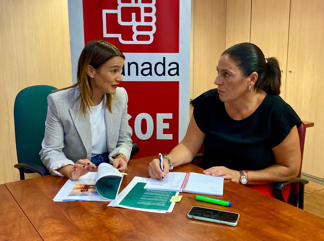 El PSOE critica el “caos, improvisación, subida de precios e incumplimientos de Moreno Bonilla” en el inicio del curso escolar