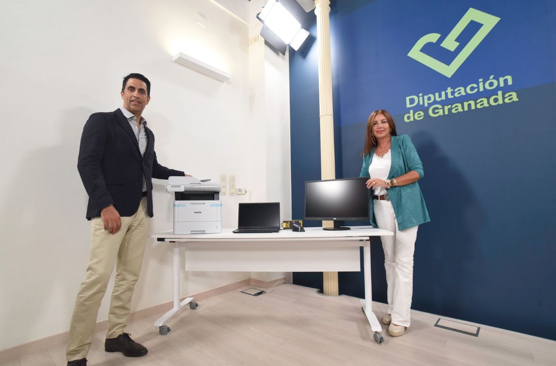 Diputación e Innovasur llegan a un acuerdo para dotar de material digital a 172 ayuntamientos de menos de 20.000 habitantes de la provincia de Granada