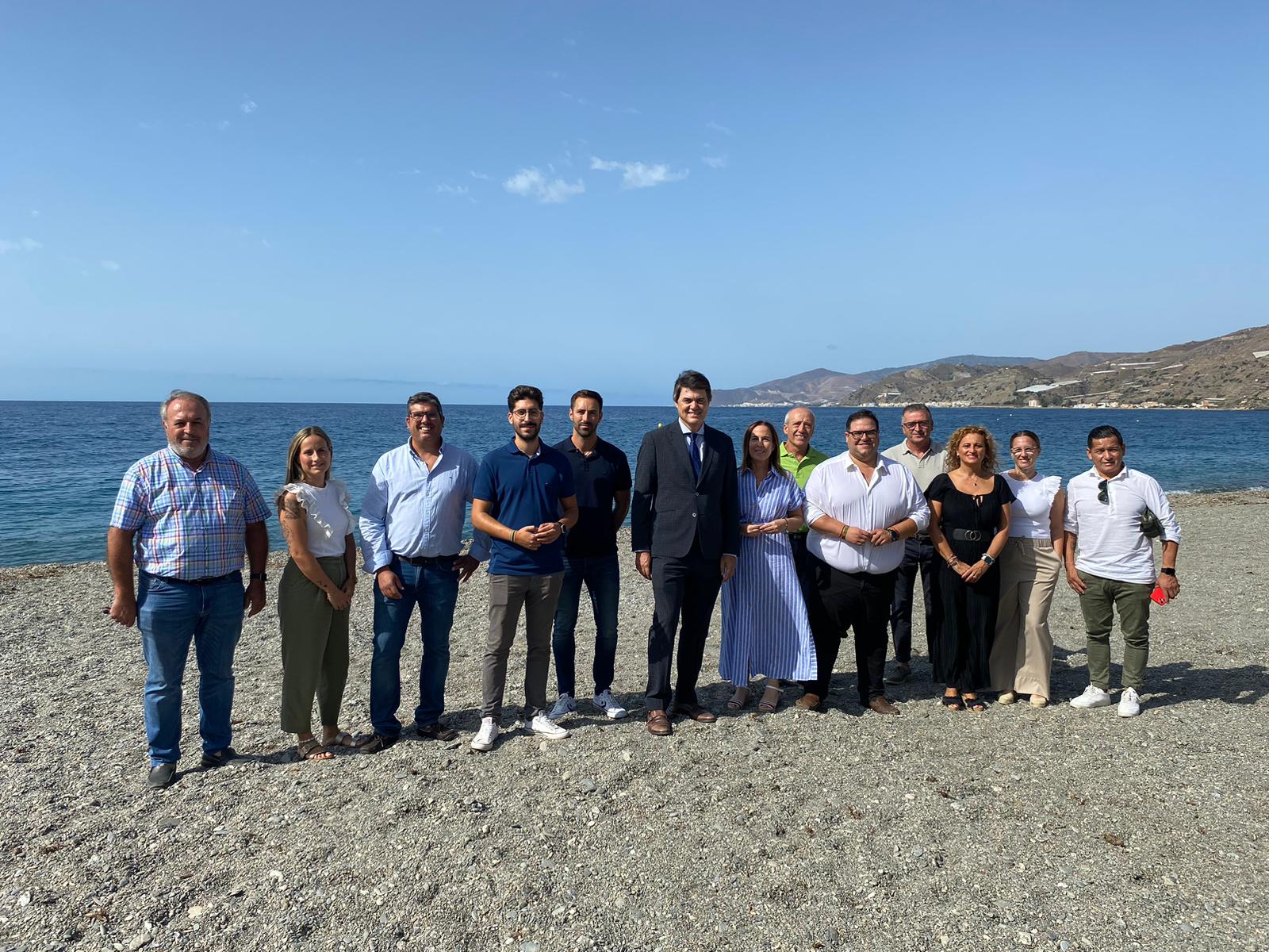 El PP reclama al Gobierno central una solución urgente al problema de los espigones en la costa de Granada