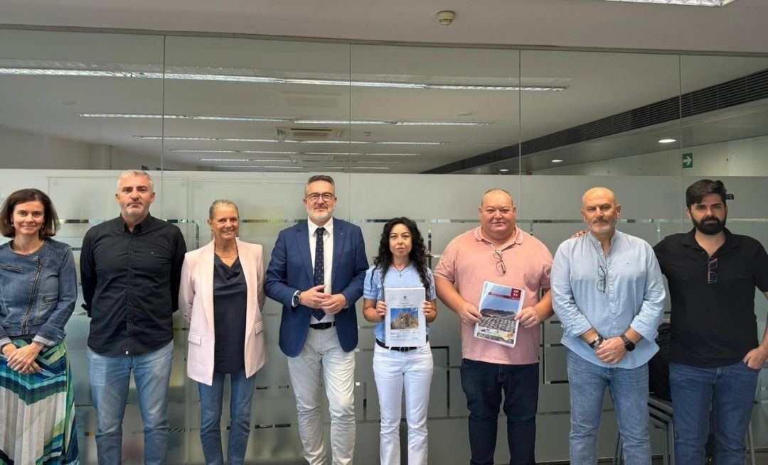 Diputación presenta a los municipios de los Montes Orientales incluidos en el Geoparque el proyecto de un sendero de gran recorrido que enlace todos ellos
