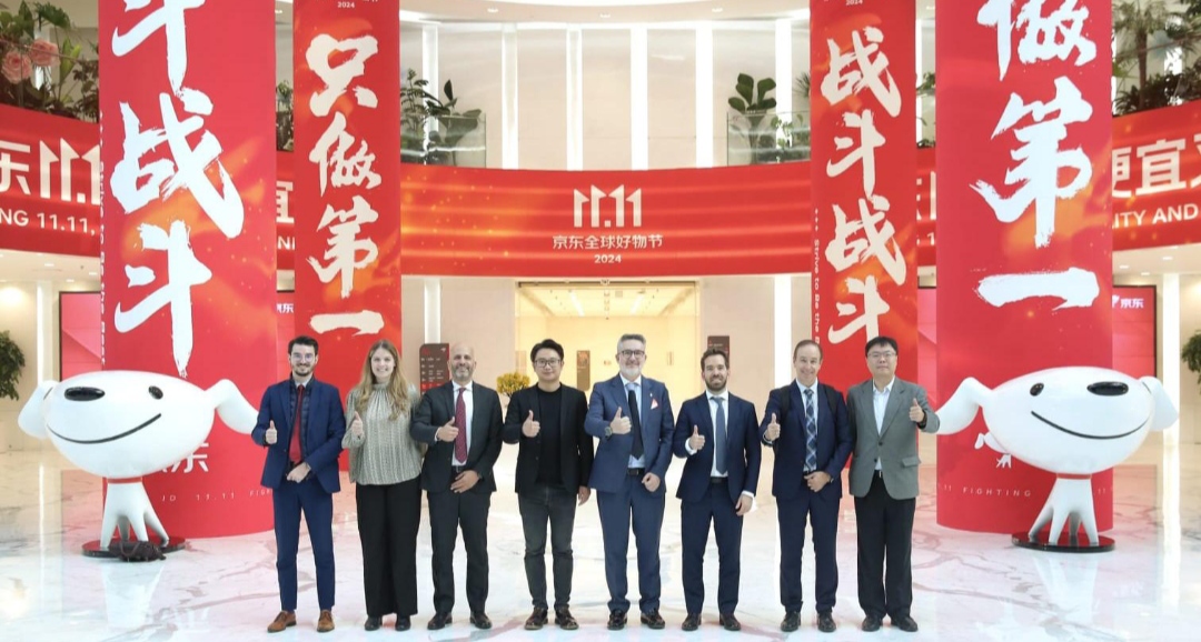 El grupo JD, la mayor plataforma de venta online de China, interesada en incluir los productos ‘Sabor Granada’ de la Diputación en su oferta comercial