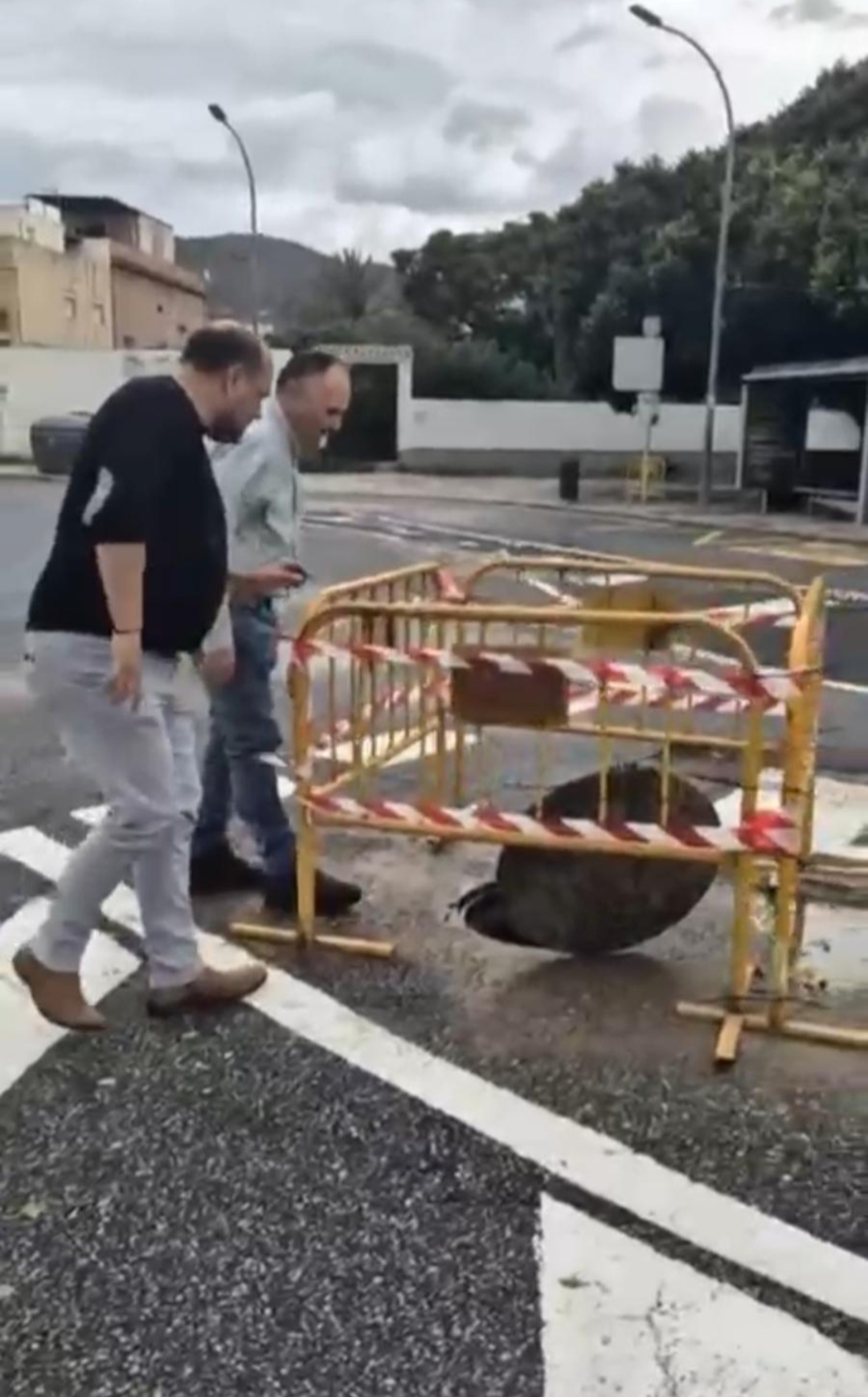 El Consistorio de la Villa ejecutar obras de mejora en la rotonda de entrada a Lobres para evitar posibles inundaciones  