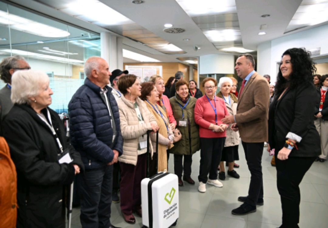 Un hotel de Almuñécar acogerá a casi un centenar de mayores de la provincia para disfrutar de una Navidad en compañía