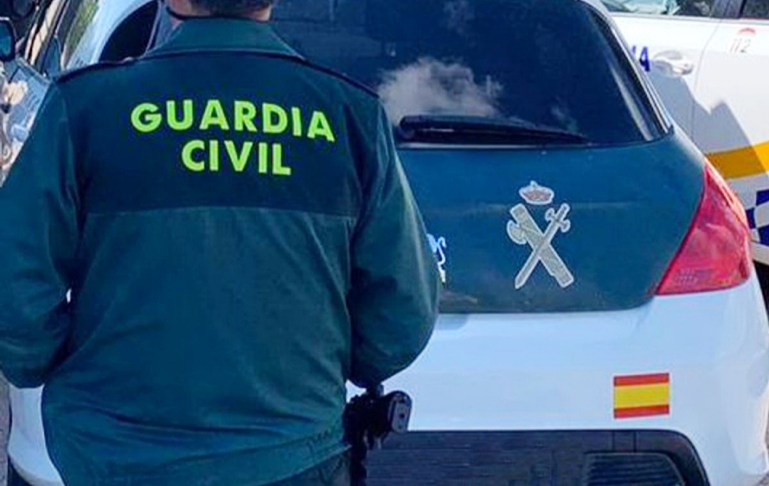 Puesto a disposicin judicial a un hombre por el hurto y el posterior uso fraudulento de dos tarjetas bancarias
