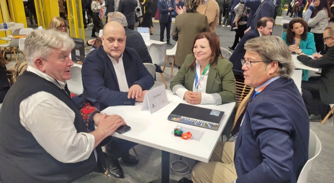 Salobreña promueve en Fitur 2025 su atractivo como municipio para invertir y para vivir