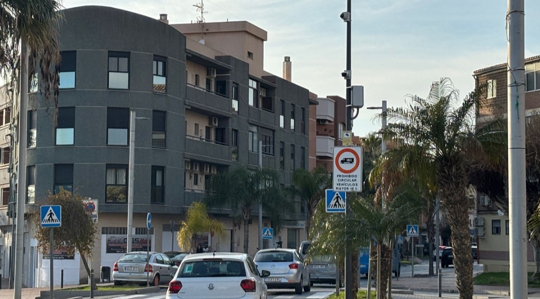 VOX denuncia que la Zona de Bajas Emisiones de Motril expulsará al 67% de los vehículos de los pueblos de la Costa Tropical