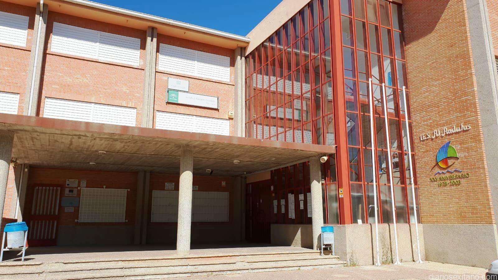 Almuñécar se suma al dolor de los padres, familiares y amigos de Martín, el joven fallecido en accidente de moto
