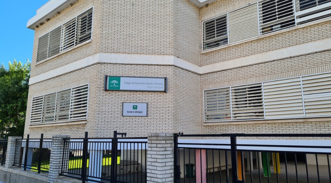 En marcha el acondicionamiento y puesta a punto de los colegios de Salobreña para el próximo curso escolar