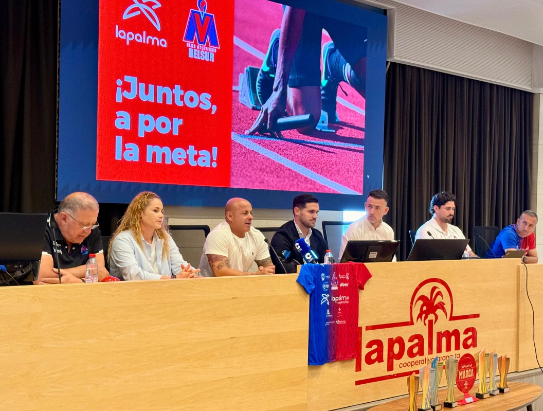 Motril consolida su compromiso por el deporte base y de élite con el impulso del Club Atletismo DELSUR Cooperativa La Palma
