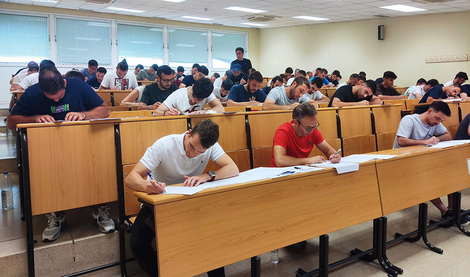 Más de 2.600 aspirantes en Granada están convocados a las oposiciones a docentes que comenzarán en Andalucía el 20 de junio 
