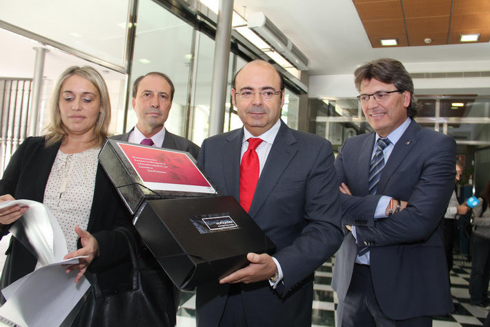 Sebastián Pérez lamenta la falta de apoyo del PSOE a la candidatura de la Alpujarra a Patrimonio Mundial de la Unesco.
