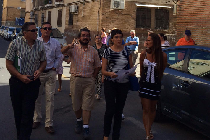La Junta reitera su compromiso con la rehabilitación del barrio de Santa Adela en El Zaidín 