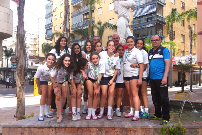 Siete jugadoras sexitanas convocadas para la concentraci�n del Campeonato de Andaluc�a de Balonmano en categor�a infantil.  
