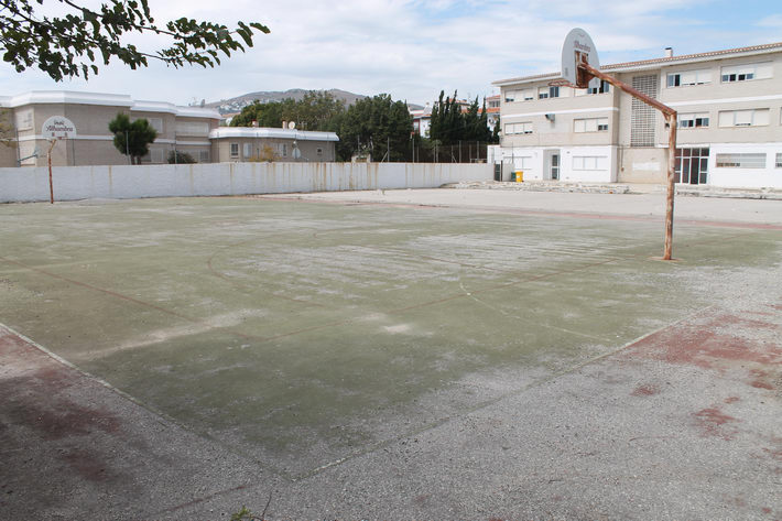 Salobre�a construir� una parada  provisional mientras gestiona la estaci�n de autobuses
