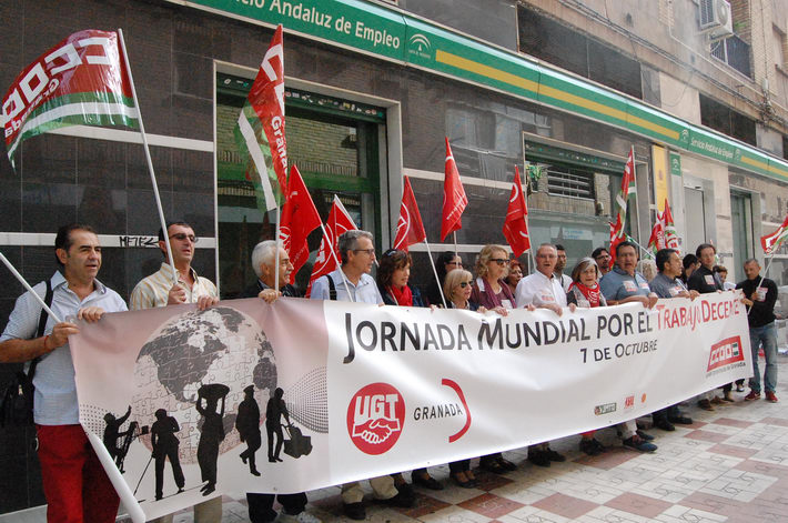 CCOO y UGT denuncian la avaricia empresarial, la precariedad y los bajos salarios en la jornada mundial del trabajo decente