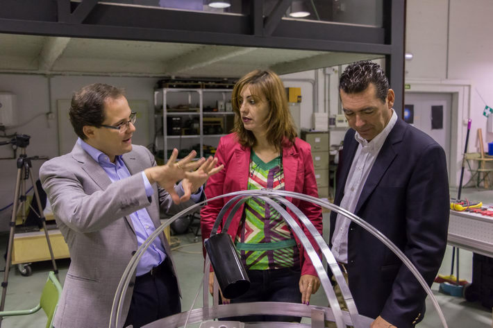Un estudio demuestra que los peatones se sienten más seguros en calles iluminadas con luz blanca 