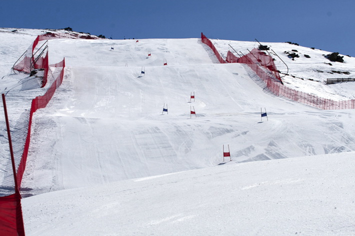 La estacin de Sierra Nevada abrir la temporada con remontes e instalaciones reformadas, tras una inversin de tres millones